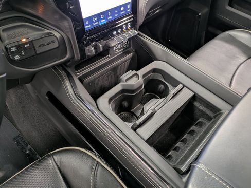 Used 2024 RAM 2500 Limited image 14