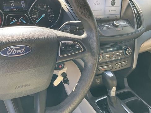 Used 2017 Ford Escape SE w/ Equipment Group 201A image 20