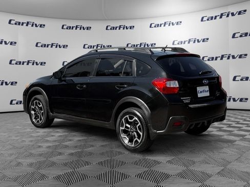 Used 2017 Subaru Crosstrek 2.0i Premium AWD/4WD image 3