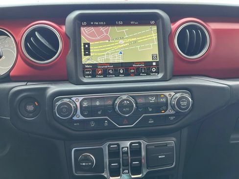 Used 2023 Jeep Gladiator Rubicon w/ Cold Weather Group AWD/4WD image 12