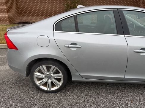 Used 2012 Volvo S60 T6 image 12
