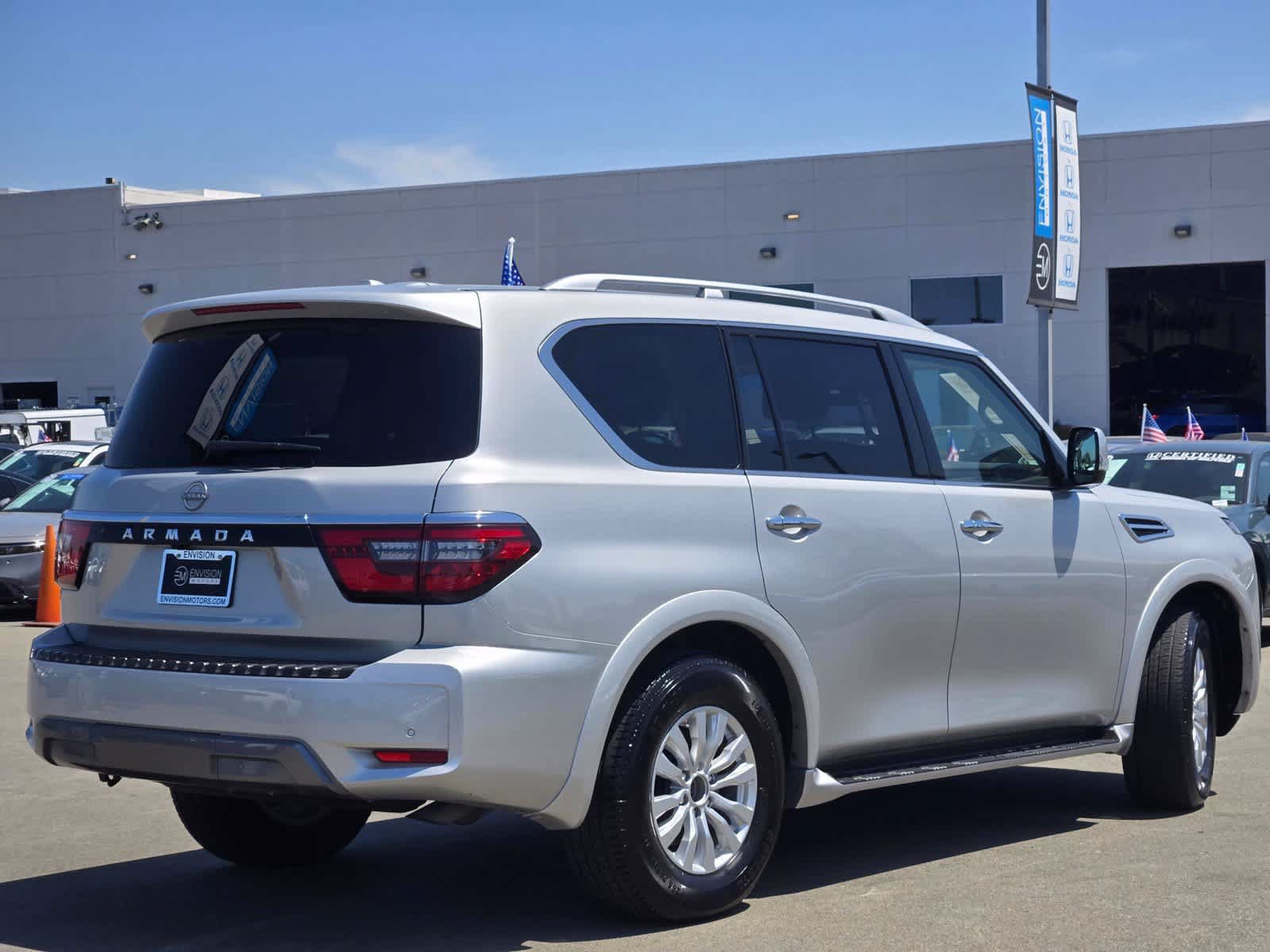 Used 2024 Nissan Armada SV AWD/4WD image 7