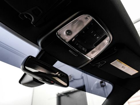Used 2016 Dodge Charger SRT w/ Harman/Kardon Audio Group RWD image 30