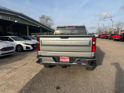 Used 2023 Chevrolet Silverado 1500 LT AWD/4WD image 8