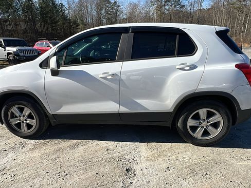 Used 2020 Chevrolet Trax LS w/ Tint and Cruise Package image 11