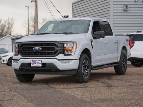 Used 2022 Ford F150 XLT w/ Equipment Group 302A High AWD/4WD image 8