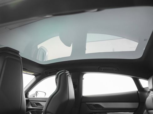 Used 2023 Porsche Taycan image 42