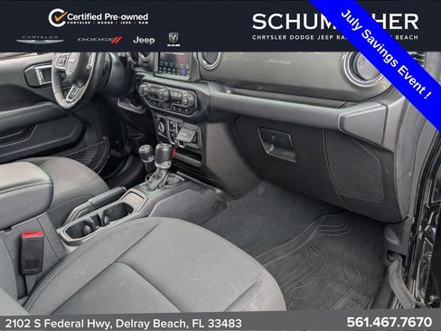 Used 2022 Jeep Wrangler Unlimited Sahara w/ Safety Group AWD/4WD image 17