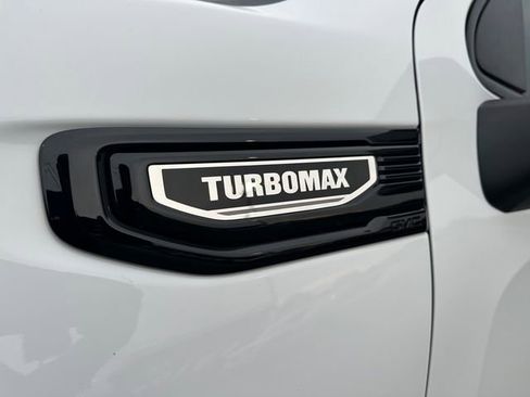 New 2025 GMC Sierra 1500 Elevation image 16