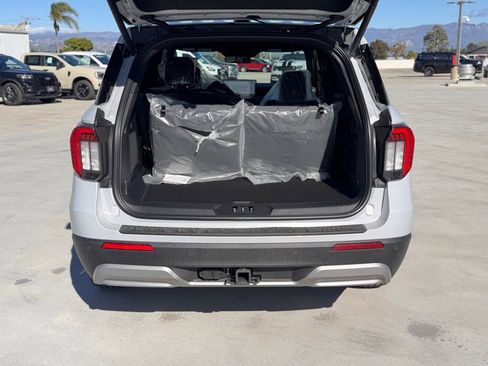 New 2026 Ford Explorer Platinum RWD image 13