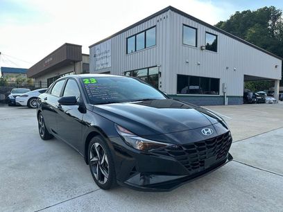 Used 2023 Hyundai Elantra SEL w/ Convenience Package