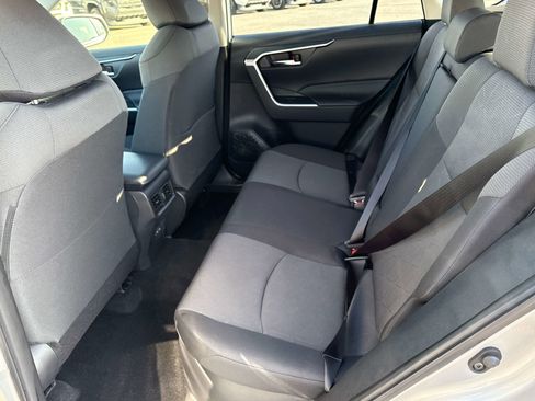 Used 2025 Toyota RAV4 XLE image 14