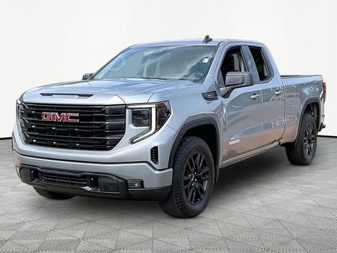 Used 2024 GMC Sierra 1500 Elevation AWD/4WD image 3