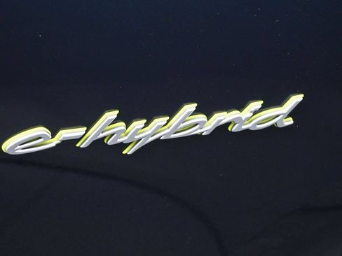 Certified 2025 Porsche Cayenne S AWD/4WD image 10