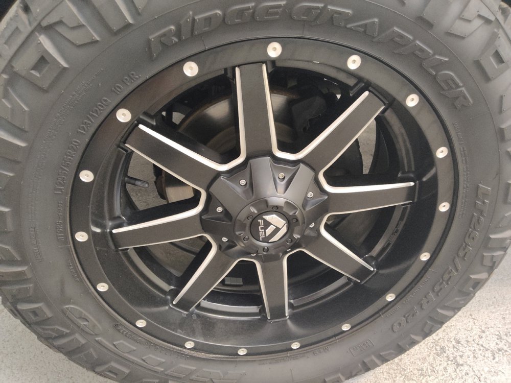 Used 2018 GMC Sierra 1500 SLT w/ All Terrain Package AWD/4WD image 31
