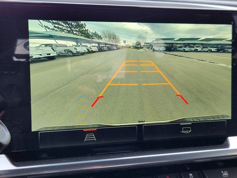 Used 2022 GMC Sierra 1500 Elevation w/ LPO, Elevation Black Package image 27