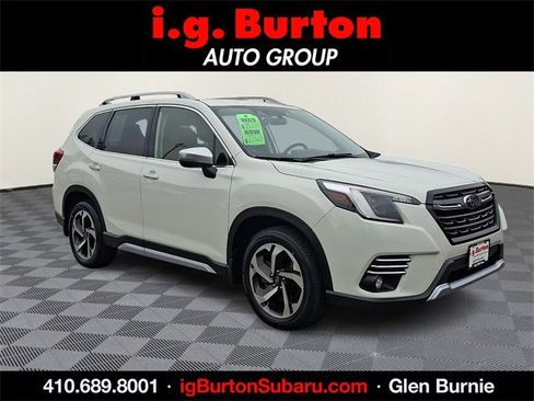Used 2022 Subaru Forester Touring image 1