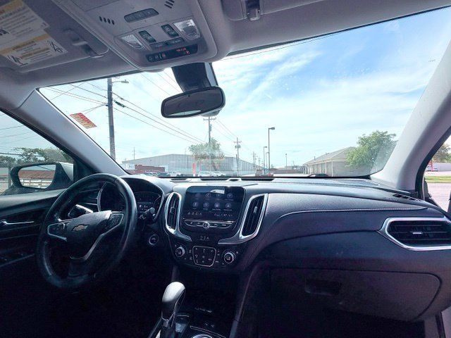 Used 2022 Chevrolet Equinox Premier AWD/4WD image 13