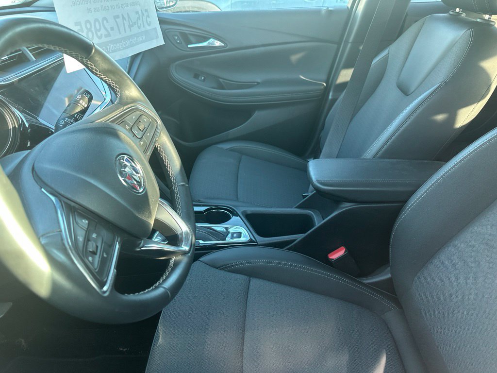 Used 2023 Buick Encore GX Select w/ Safety Package II FWD image 9