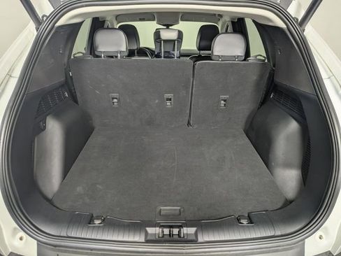 Used 2023 Ford Escape SE image 19