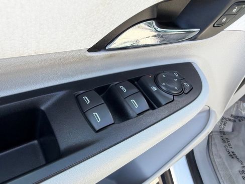 Used 2019 Chevrolet Bolt Premier w/ Infotainment Package FWD image 20