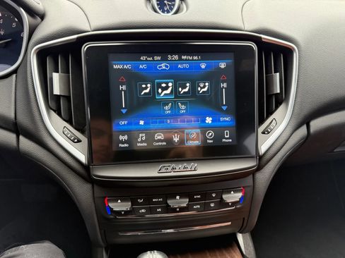 Used 2017 Maserati Ghibli image 16