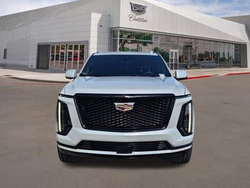 Certified 2025 Cadillac Escalade Sport Platinum w/ LPO, Floor Liner Package AWD/4WD image 2