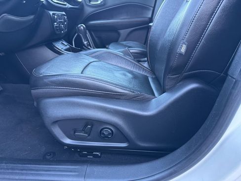 Used 2021 Jeep Compass Limited w/ Sun and Sound Group image 16