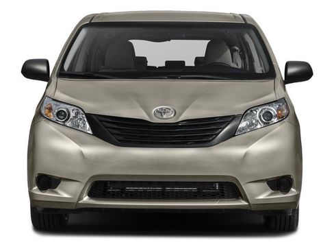 Used 2017 Toyota Sienna L FWD image 4