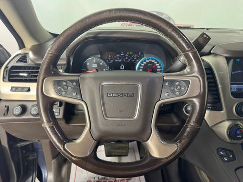 Used 2017 GMC Yukon XL Denali w/ Open Road Package AWD/4WD image 13