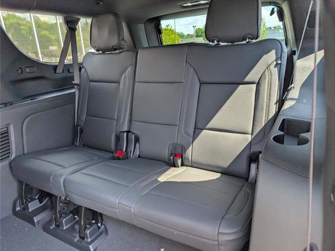 New 2026 Chevrolet Suburban High Country w/ Sun And Tow Package AWD/4WD image 12