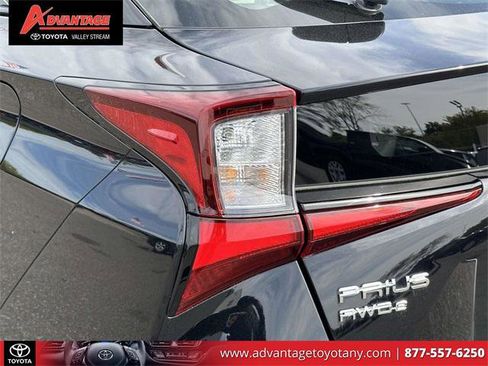 Certified 2022 Toyota Prius XLE image 14