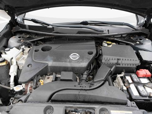 Used 2015 Nissan Altima 2.5 SV w/ Convenience Package image 30