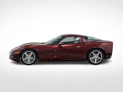 Used 2006 Chevrolet Corvette Coupe w/ Preferred Equipment Group RWD image 2