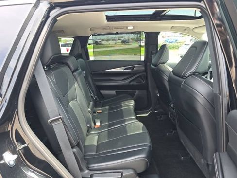 Used 2023 INFINITI QX60 Luxe AWD/4WD image 18