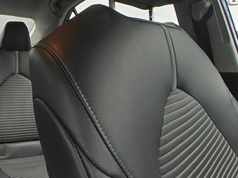 Used 2019 Toyota Camry SE FWD image 11