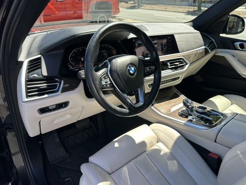 Used 2022 BMW X5 xDrive40i w/ Executive Package AWD/4WD image 19