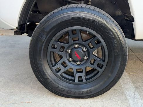 Used 2015 Toyota Tacoma 4x4 Double Cab image 18