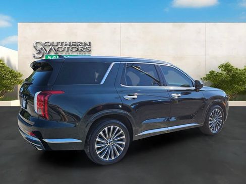 Used 2024 Hyundai Palisade Calligraphy FWD image 5