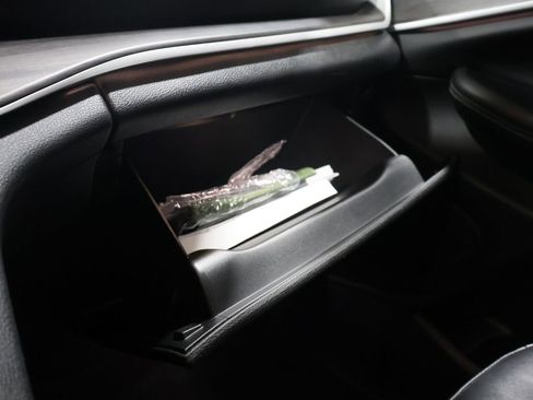 Certified 2023 Jeep Grand Cherokee Limited image 32