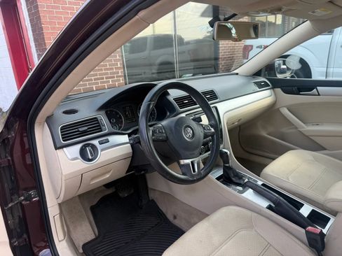 Used 2012 Volkswagen Passat 2.5 SE FWD image 14