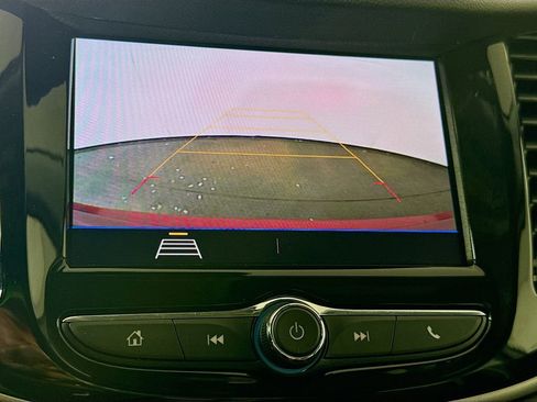 Used 2020 Chevrolet Trax LT image 15