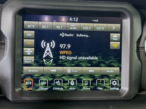 Used 2023 Jeep Wrangler Sahara w/ Cold Weather Group image 21