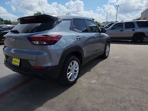 Used 2025 Chevrolet TrailBlazer LS w/ LS Confidence Package FWD image 8