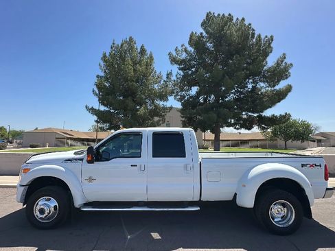 Used 2011 Ford F450 Lariat w/ Lariat Interior Pkg AWD/4WD image 1