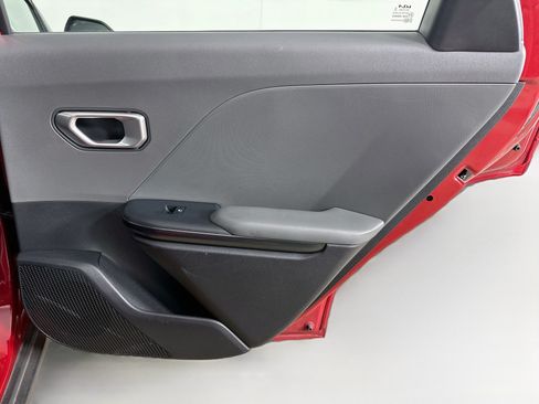 Used 2025 Kia K4 FWD image 28
