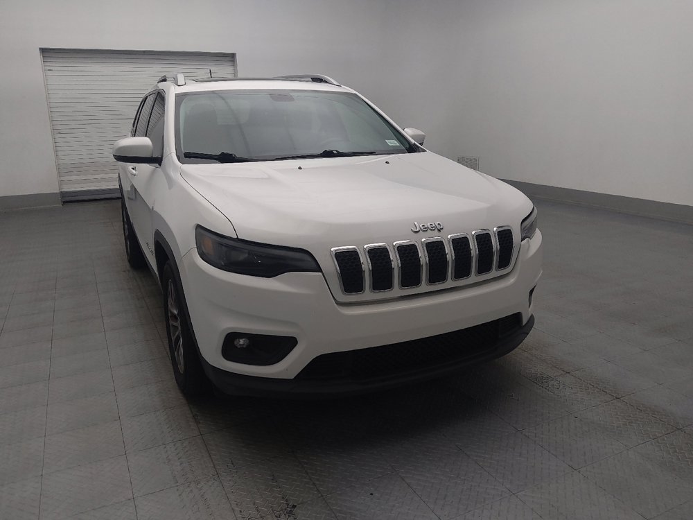 Used 2019 Jeep Cherokee Latitude Plus w/ Comfort/Convenience Group FWD image 14