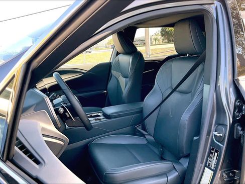 Used 2025 Lexus RX 350 Premium w/ Accessory Package (Z1) image 8