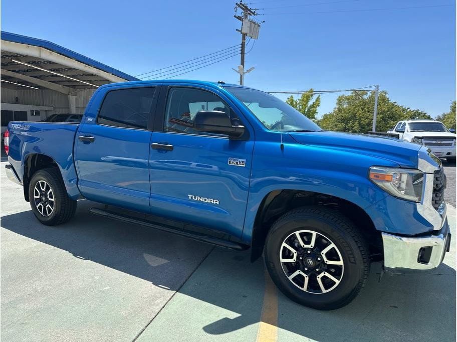 Used 2018 Toyota Tundra SR5 w/ TRD Off Road Package AWD/4WD image 5