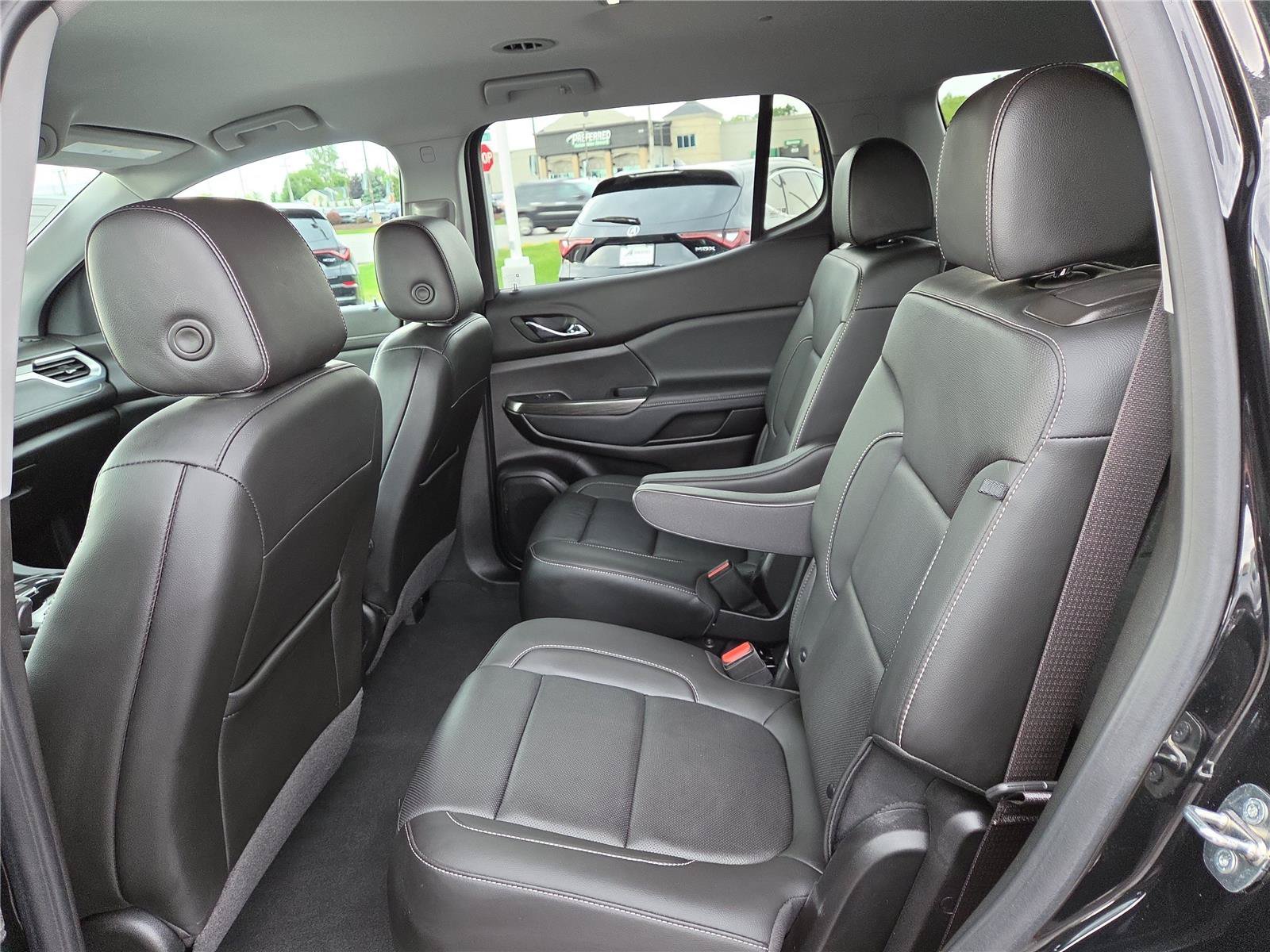 Used 2023 GMC Acadia SLT w/ Preferred Package AWD/4WD image 24